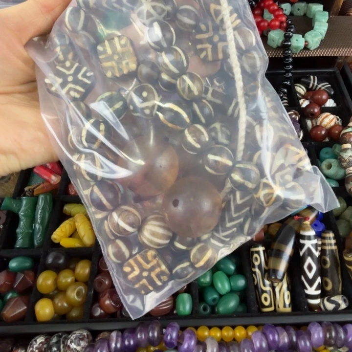 玛瑙/玉髓珠宝半成品未镶嵌辰**