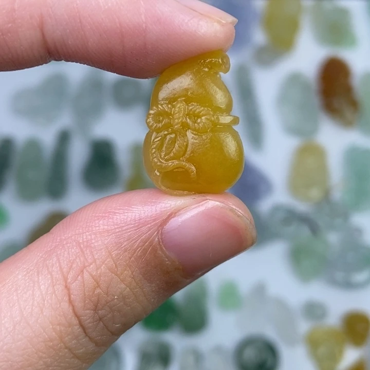 定制翡翠未镶嵌葫芦