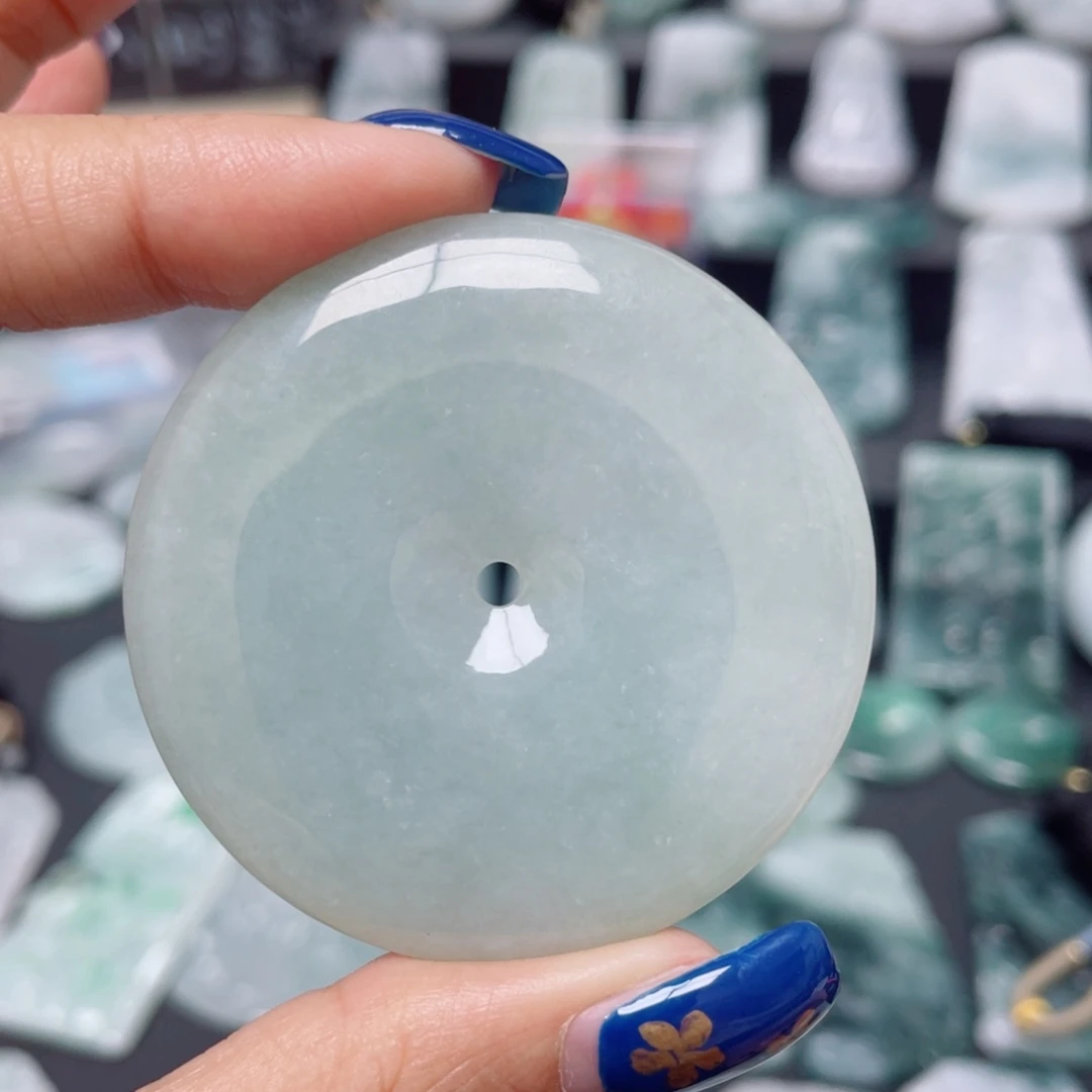 翡翠未镶嵌颈饰大平安扣