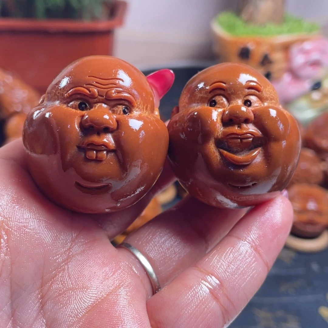 橄榄核吊坠朝****梧呆呆一对