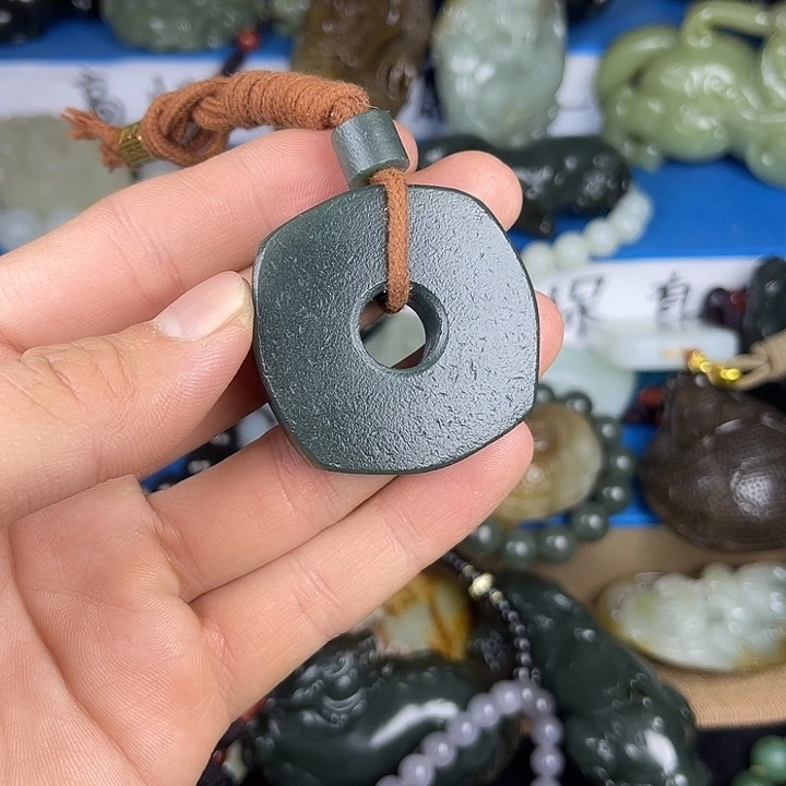 和田玉未镶嵌颈饰新疆和田玉且末深蓝扣子