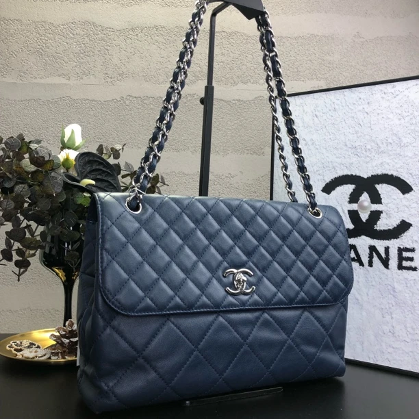 95新 Chanel/香奈儿 深蓝银扣大小菱格拼接机场包 底长33 15开