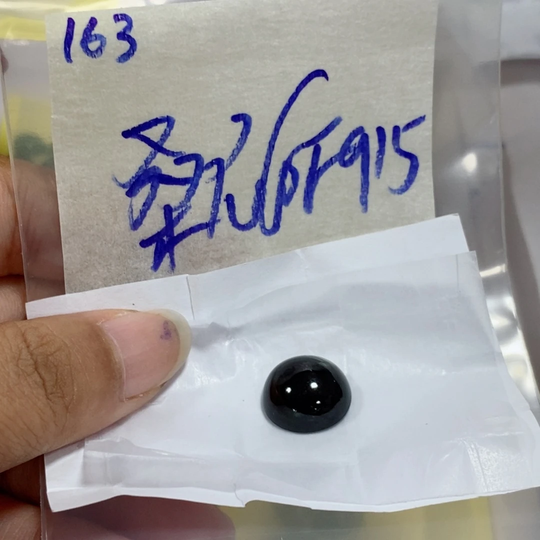 桑***尼未镶嵌定制翡翠不
