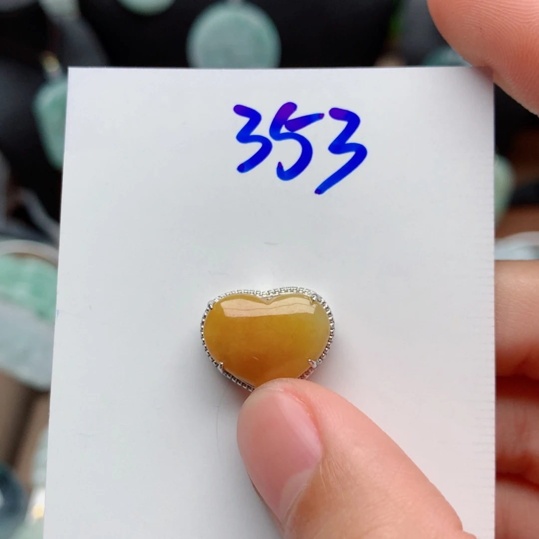 翡翠颈饰银S925镶嵌L****g吊坠