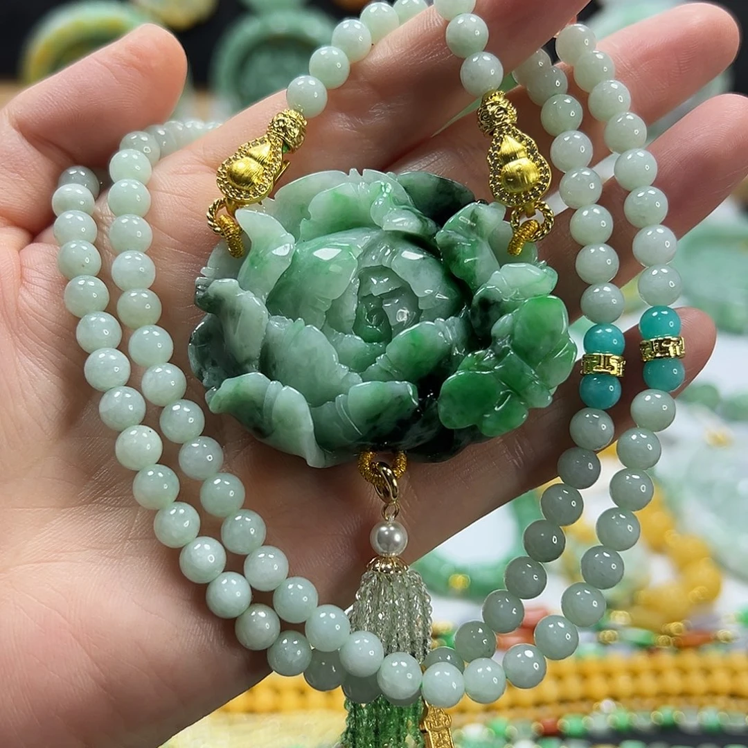 翡翠未镶嵌颈饰吊坠