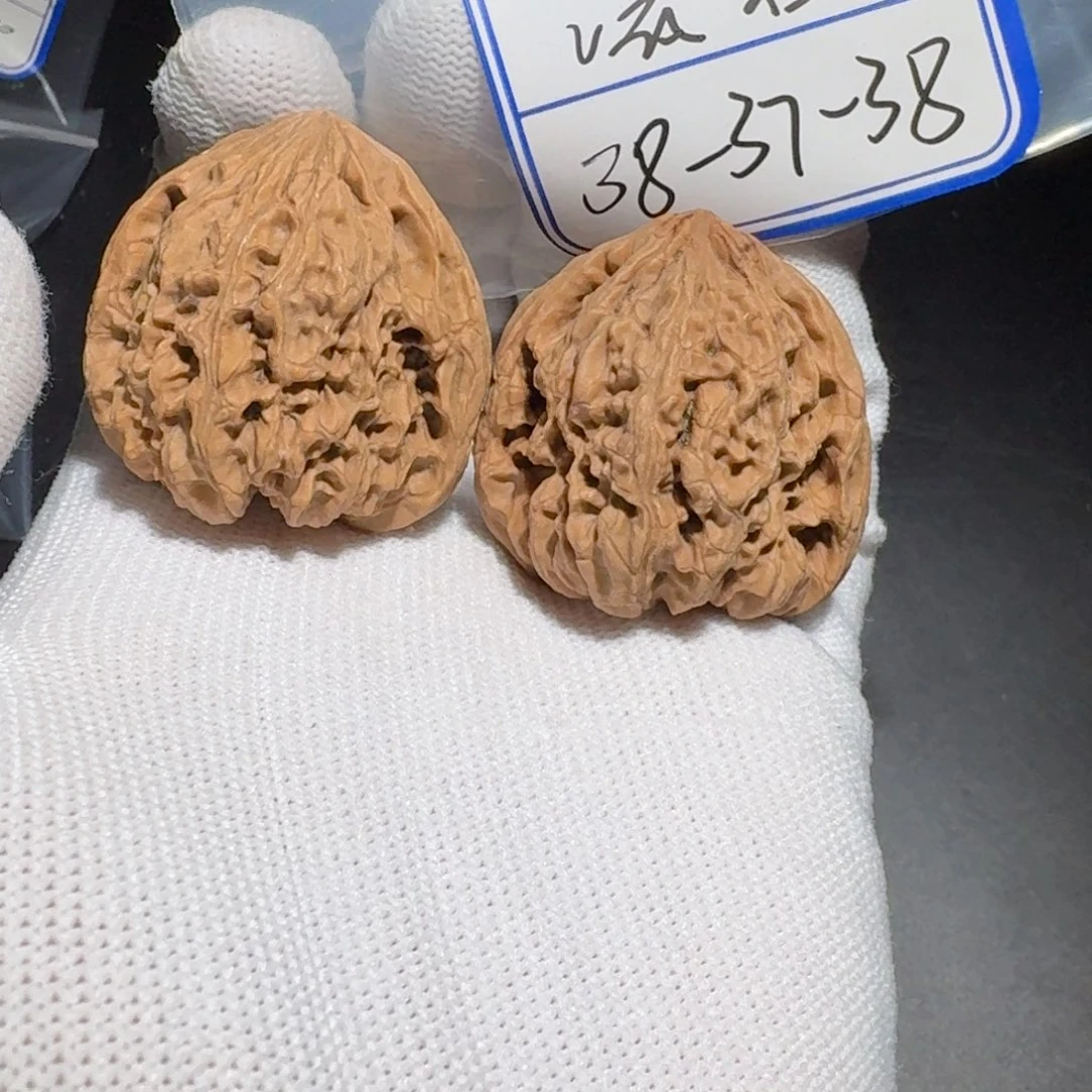 文玩核桃把件57号村将