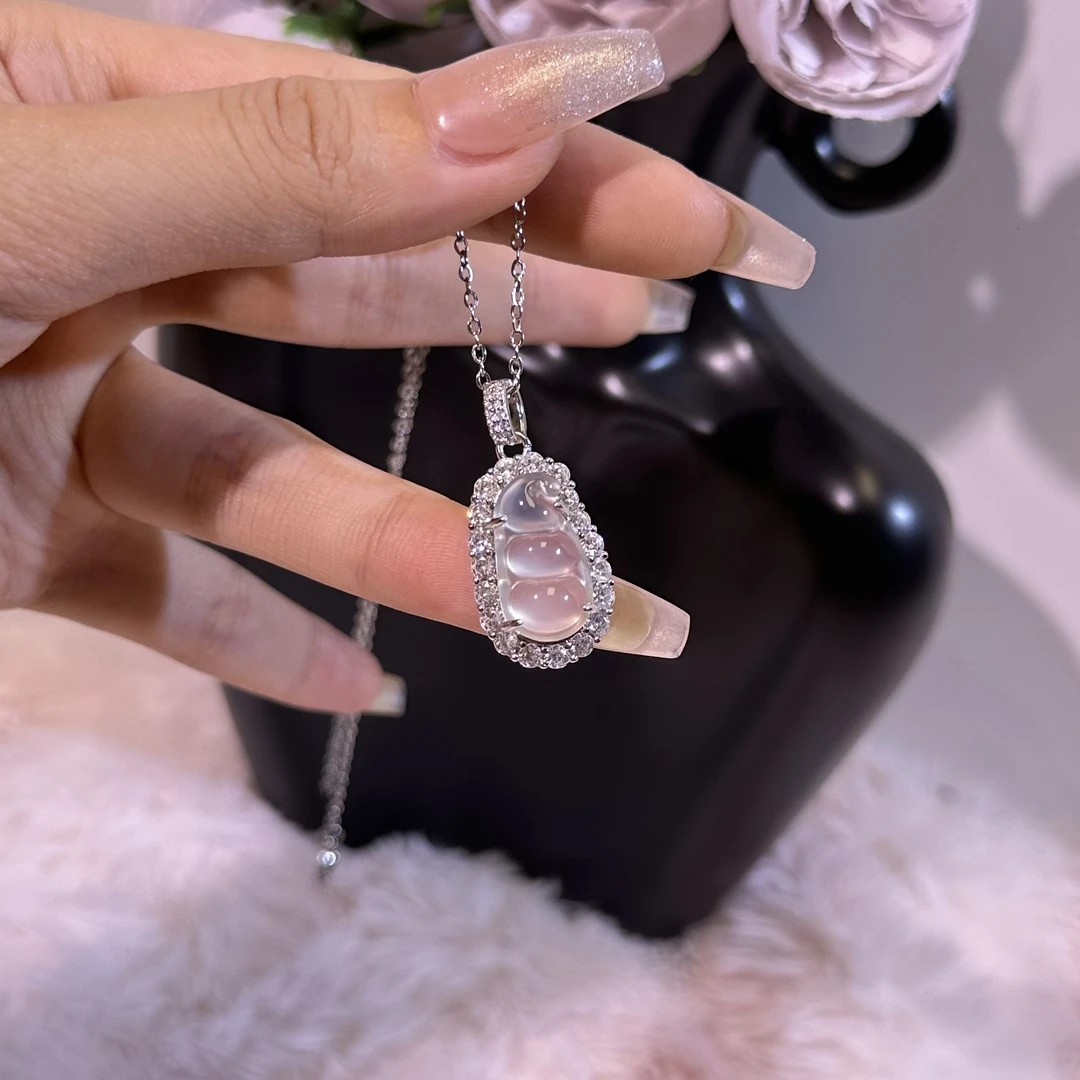 高冰玉髓精致小巧款平安豆120