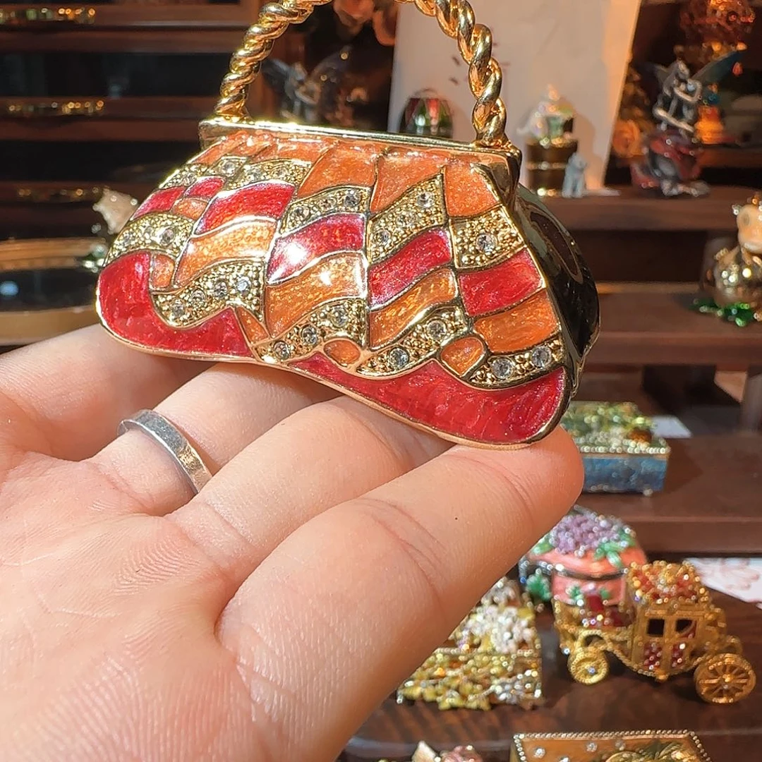 手工制品请勿吹毛求疵