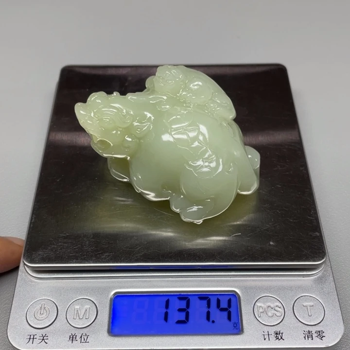 吊坠(不含链)未镶嵌和田玉强*