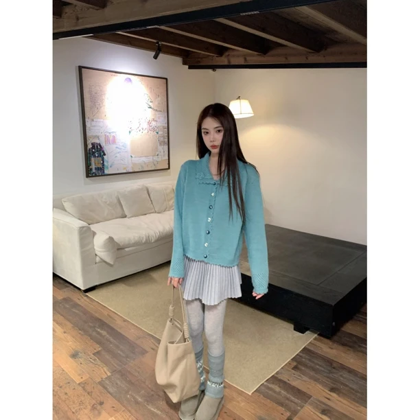 赵小小【白白挚爱毛衣】7259 韩系多巴胺钩花领保暖毛衣宽松上衣女