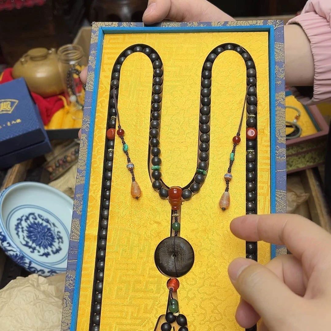 大叶紫檀（黑酸枝木类）