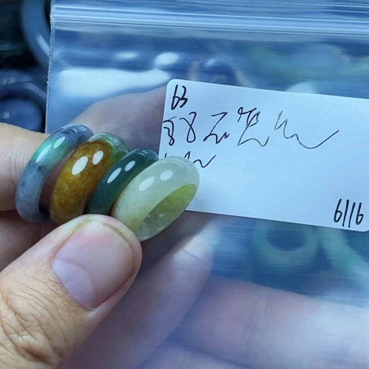 不***球翡翠戒指未镶嵌翡翠