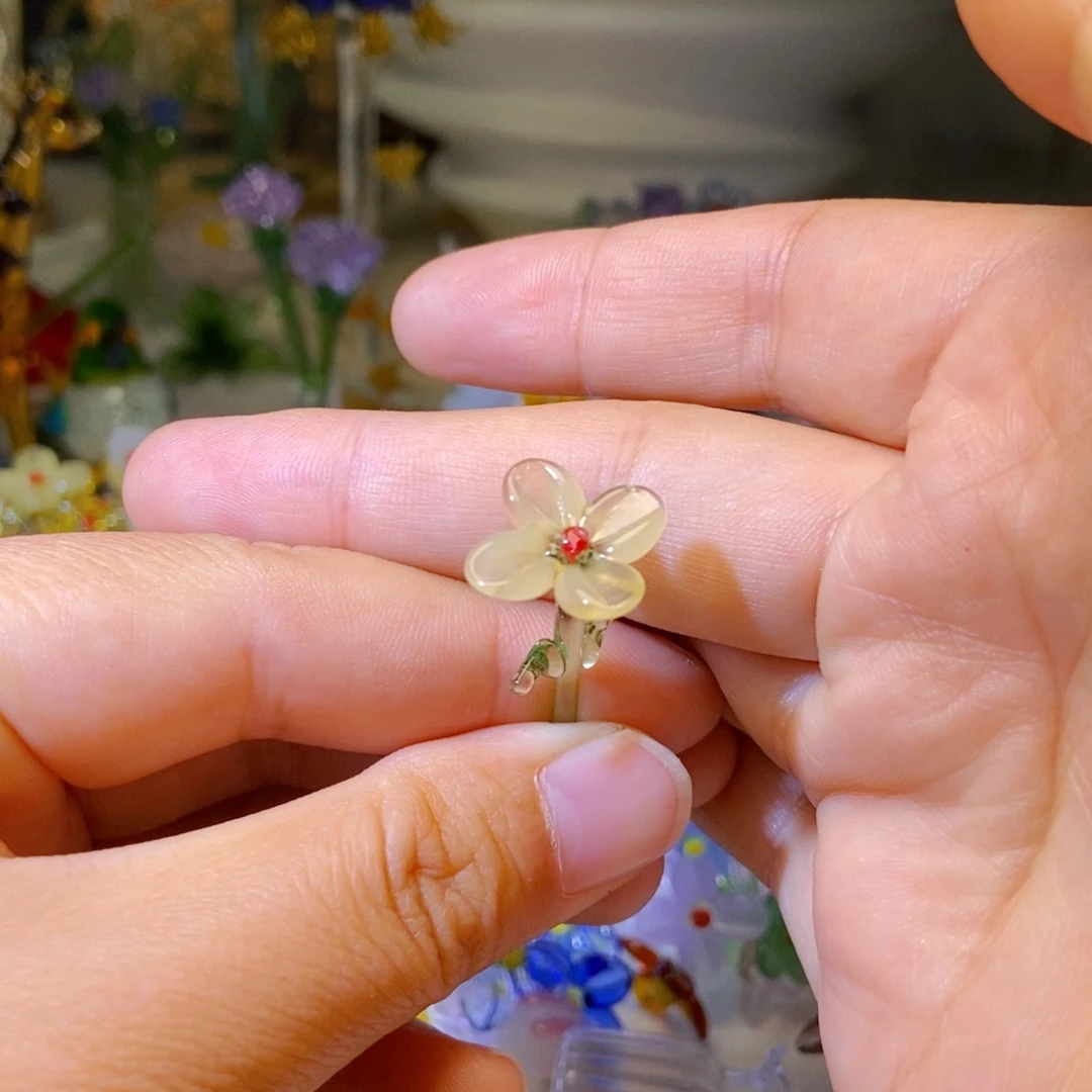 琉璃手工艺品黄玉