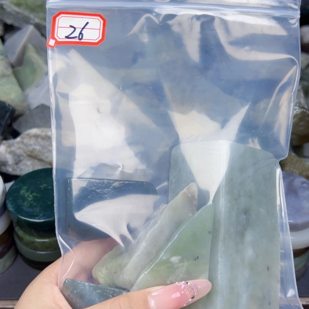 和田玉和田玉边角料未镶嵌