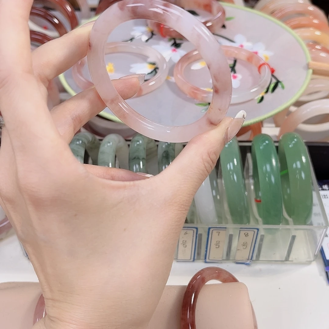 石英质玉手镯未镶嵌池*鱼