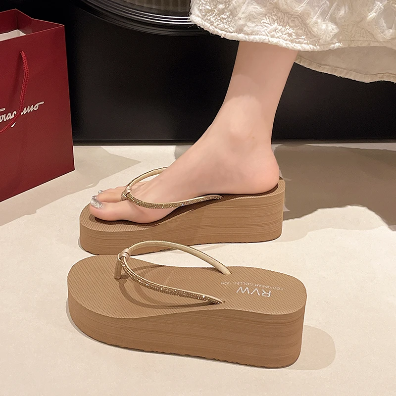 新款时尚外穿厚底6.5高跟海边夹脚沙滩凉拖鞋人字拖女夏防滑耐磨