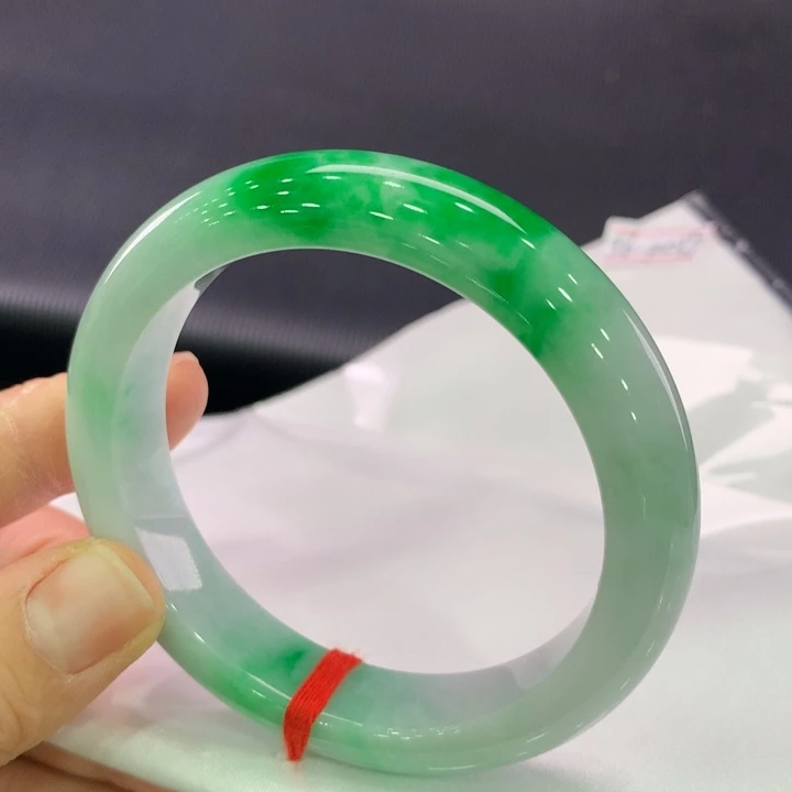 翡翠未镶嵌手镯正圈56-57