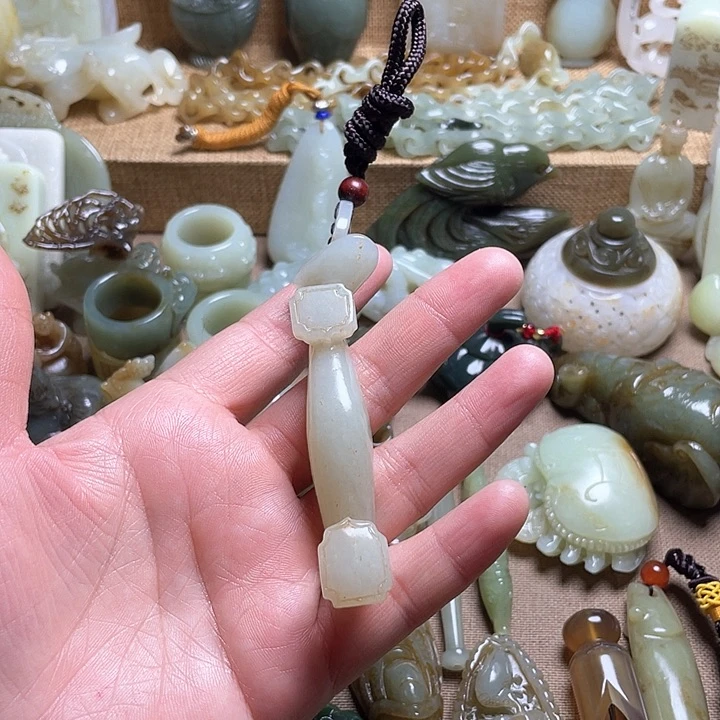 和田玉颈饰未镶嵌键****装