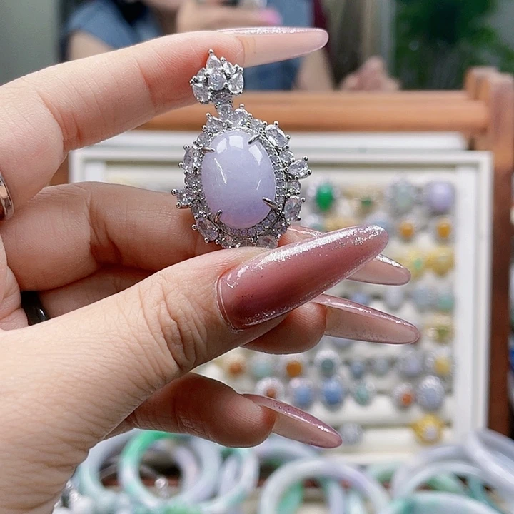 翡翠未镶嵌颈饰天然翡翠Ａ货