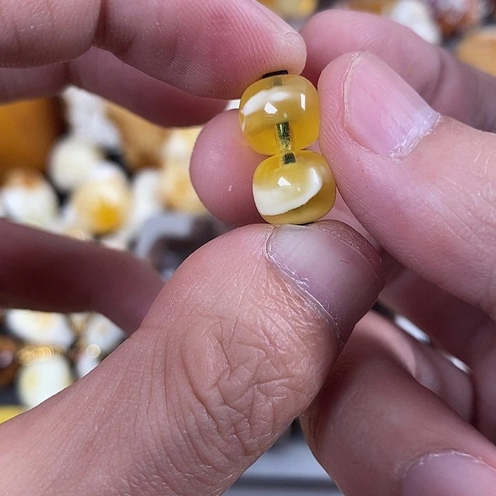 琥珀未镶嵌珠宝奇石我