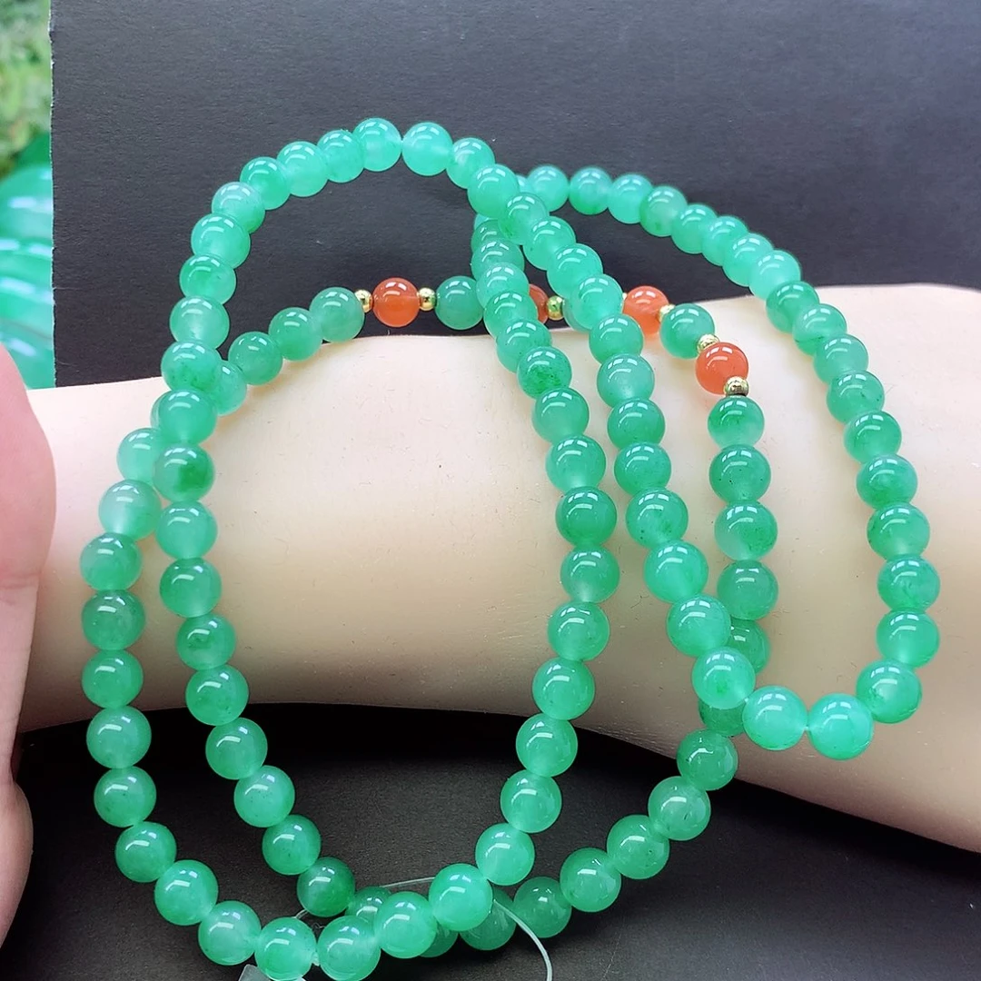 石英质玉未镶嵌颈饰