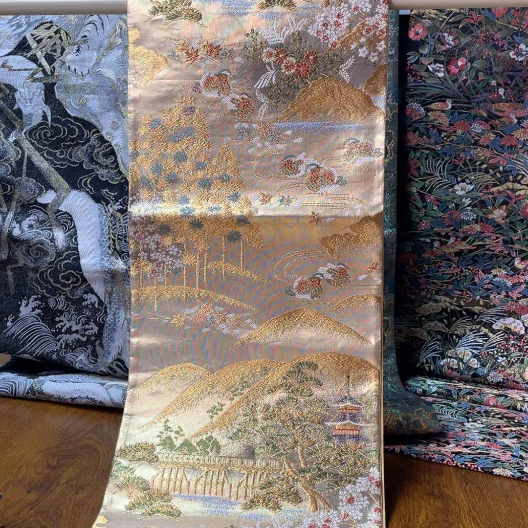 织绣彩金彩金彩金