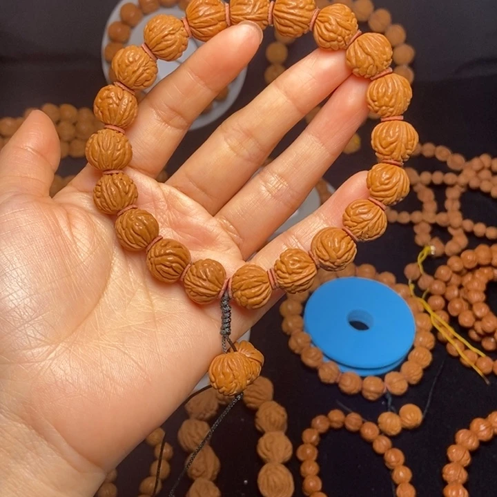 秦岭龙纹桃核手串