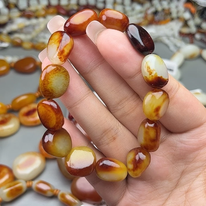 和田玉（糖玉）未镶嵌手链