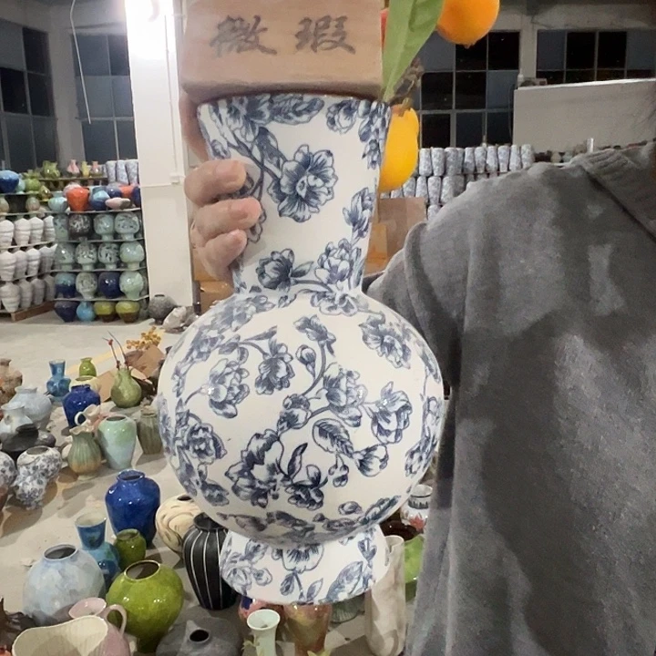 景德镇陶瓷花瓶微瑕