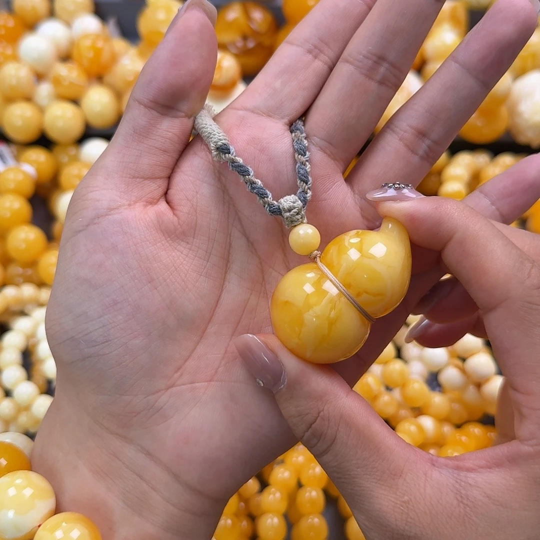 蜜蜡未镶嵌珠宝奇石