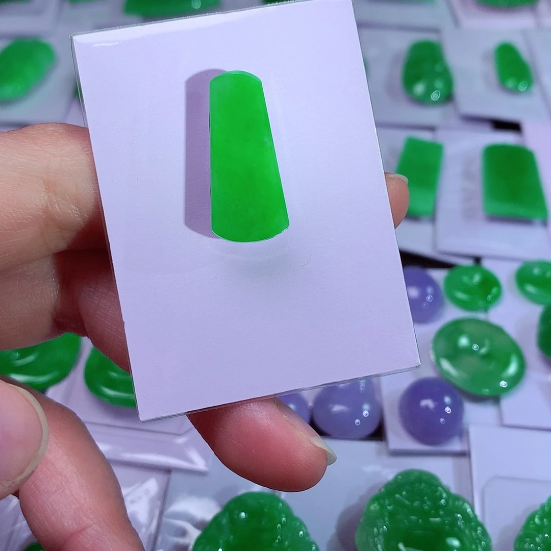 颈饰未镶嵌翡翠天然翡翠