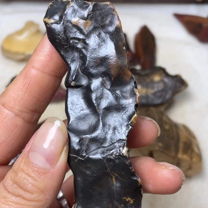 轻***.石材戈壁牧民美石原石