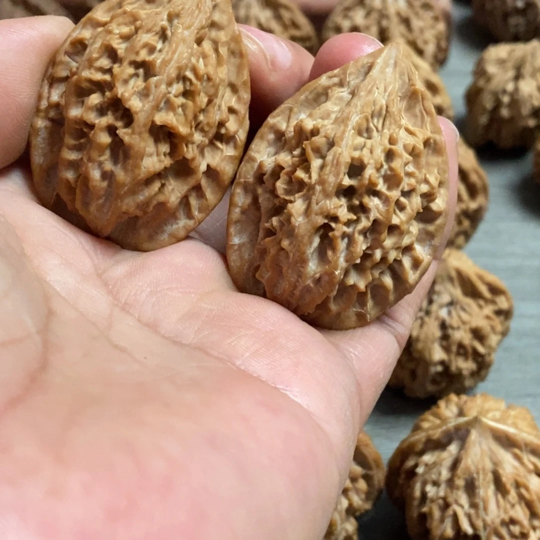 文玩核桃吊坠火麟剑35尺