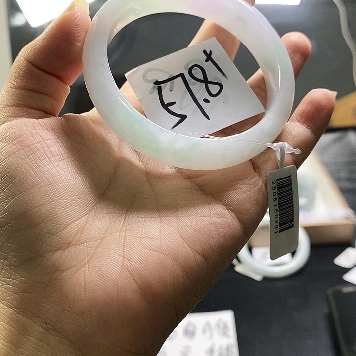 【闪购商品】未镶嵌手镯翡翠