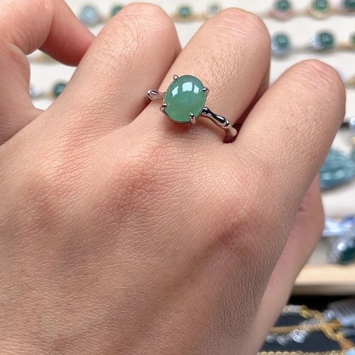 翡翠未镶嵌戒指戒指