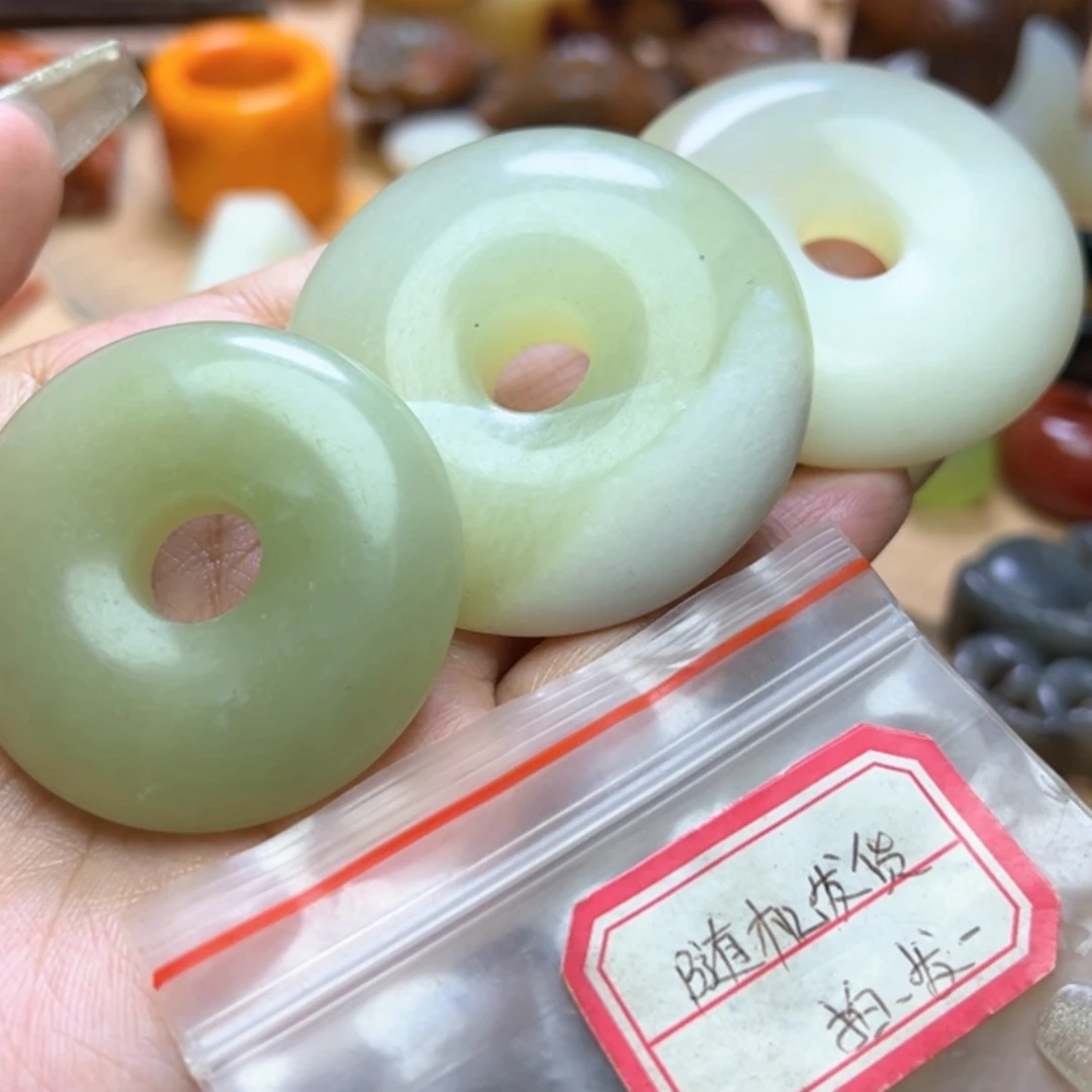 【闪购商品】蛇纹石玉颈饰未镶嵌发一个