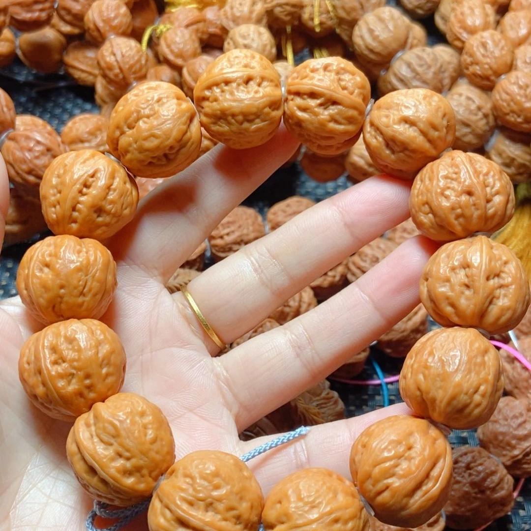 文玩核桃手串元宝