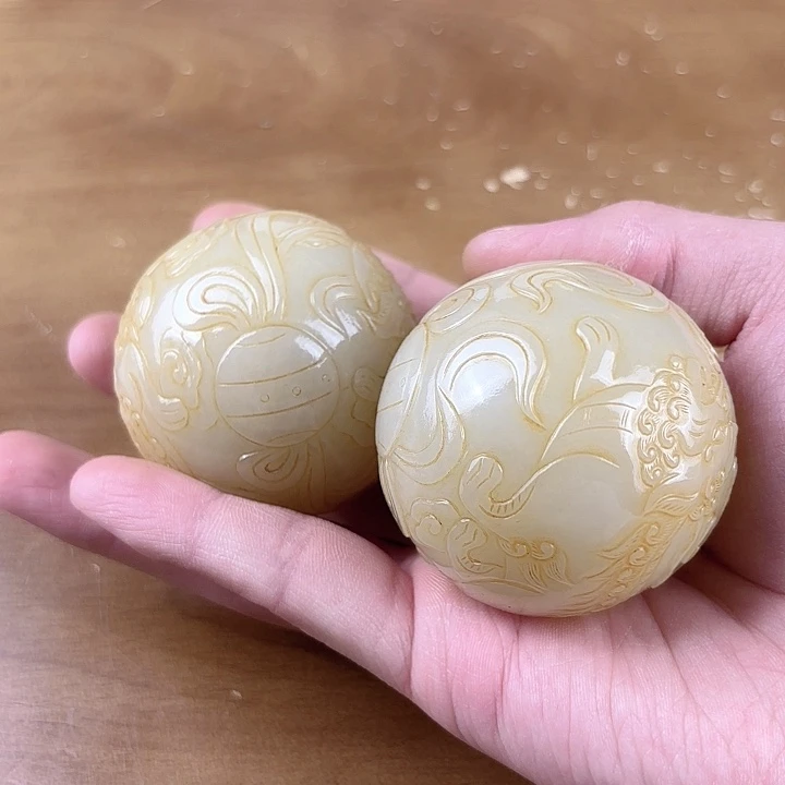 和田玉未镶嵌挂件一**底