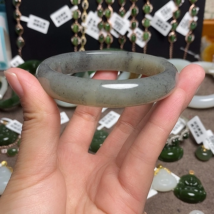 未镶嵌手镯和田玉59