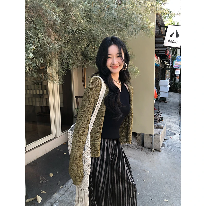 任小艺2025春季新品定织混色镂空百搭显瘦宽松短款开衫针织上衣女