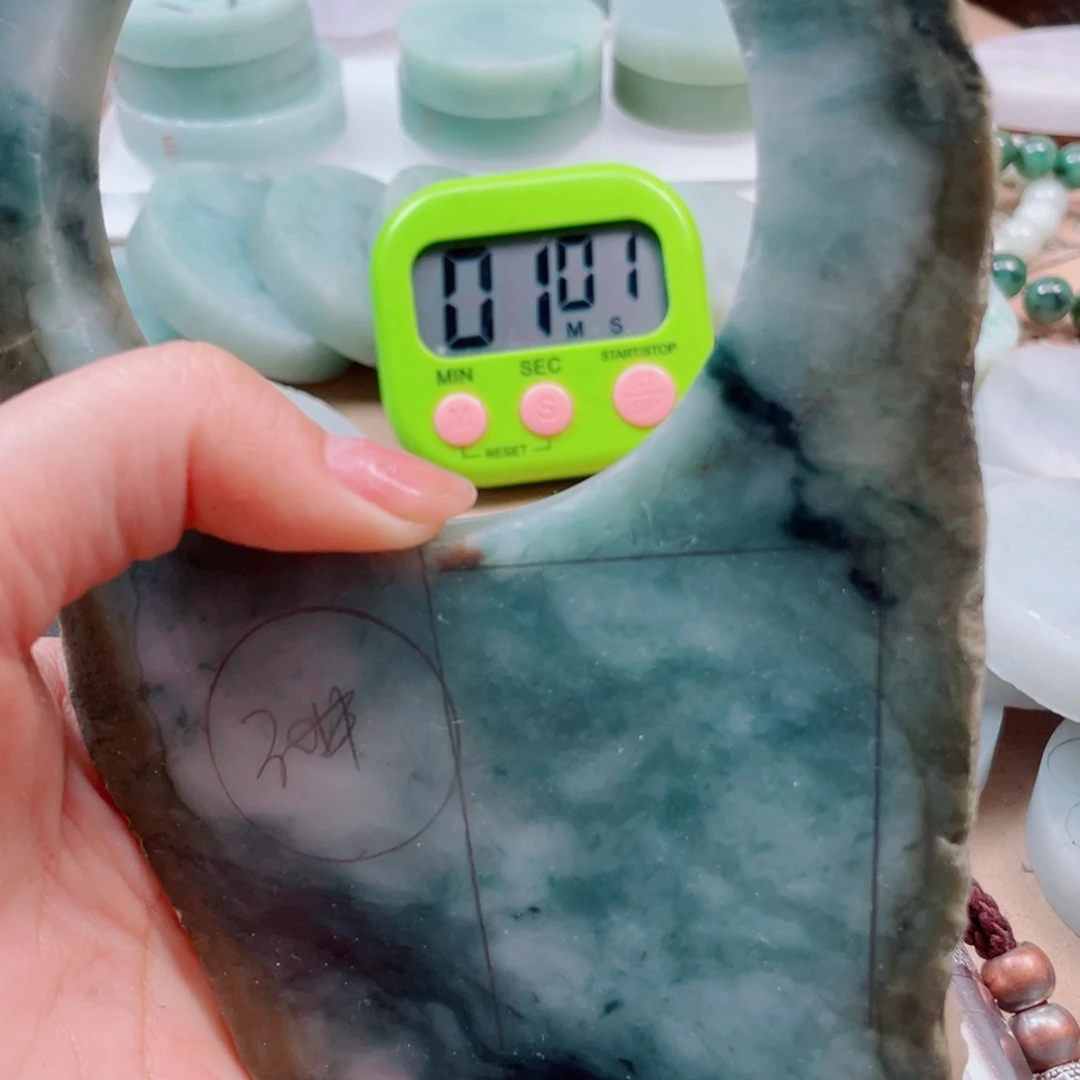 翡翠未镶嵌颈饰546……