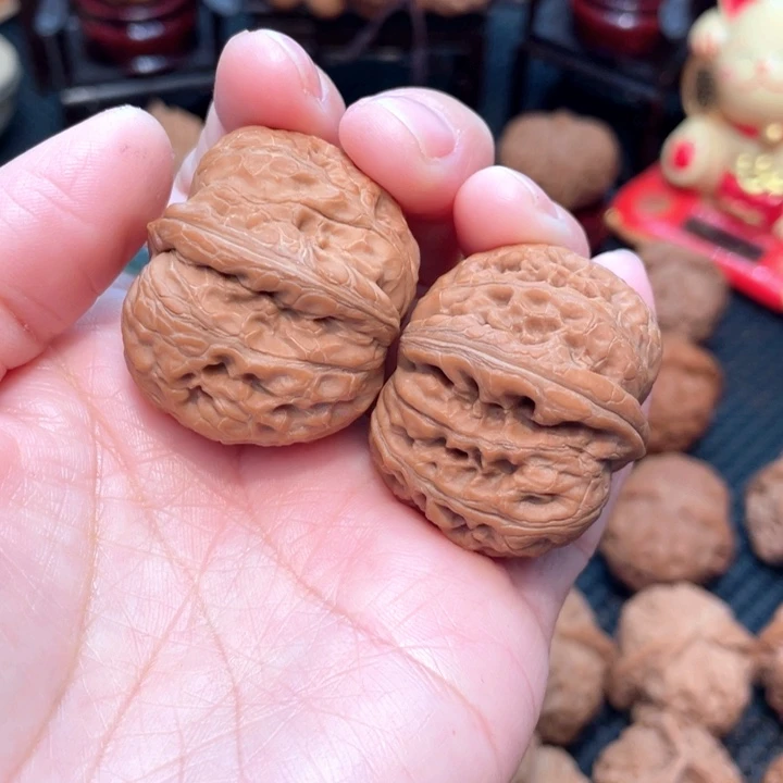 原装平谷元宝3.8全品无修。