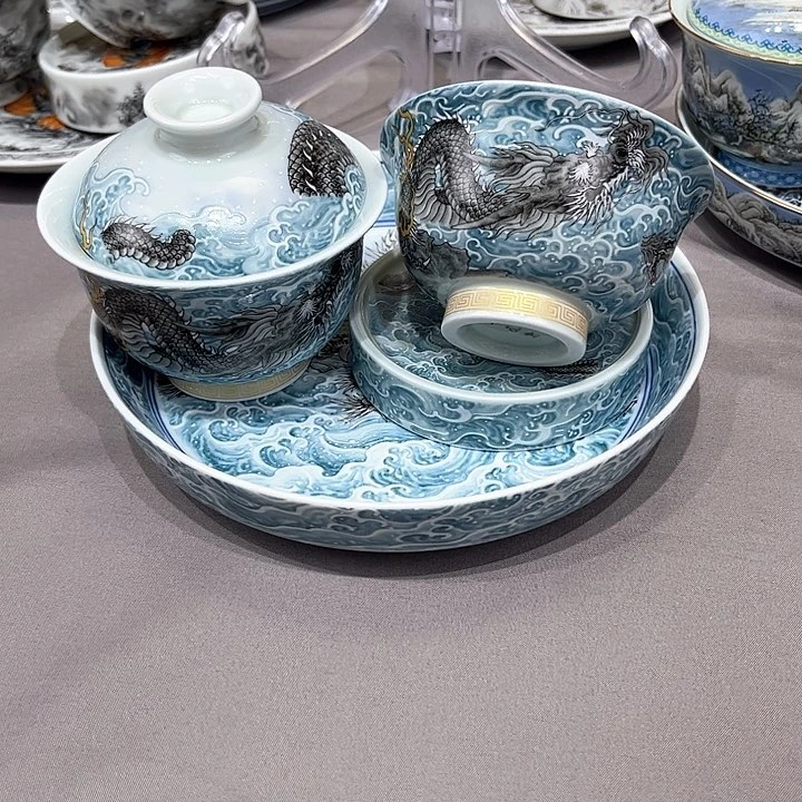 景德镇陶瓷艺术品