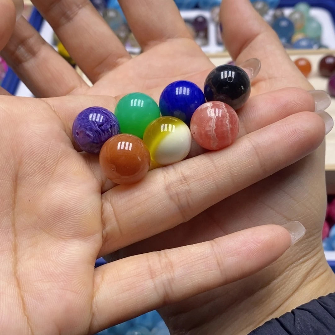 针钠钙石（海纹石）颈饰未镶嵌