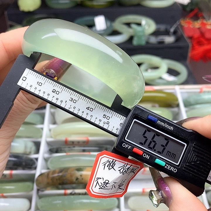 蛇纹石玉手镯未镶嵌985