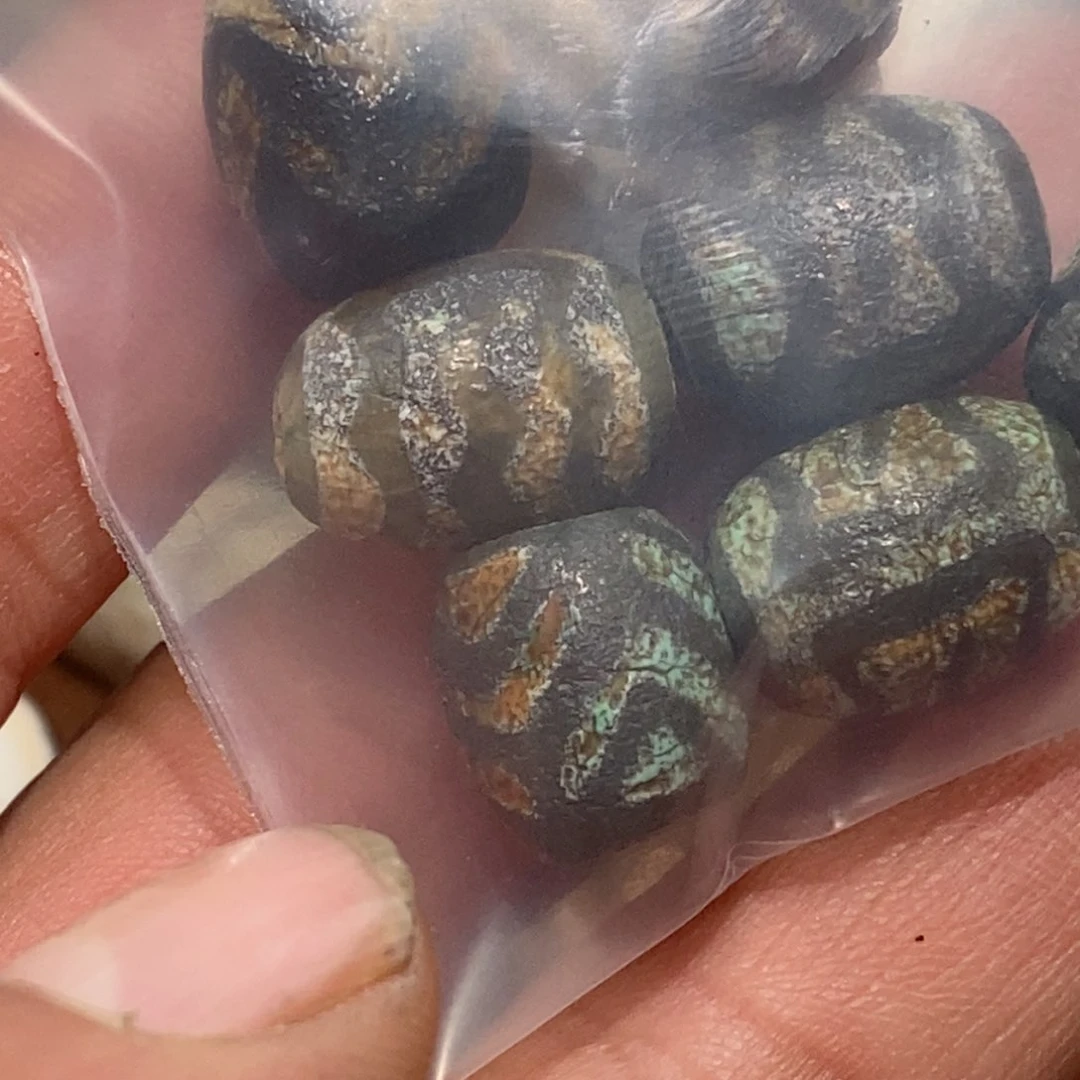 未镶嵌珠子的玛瑙/玉髓世**客