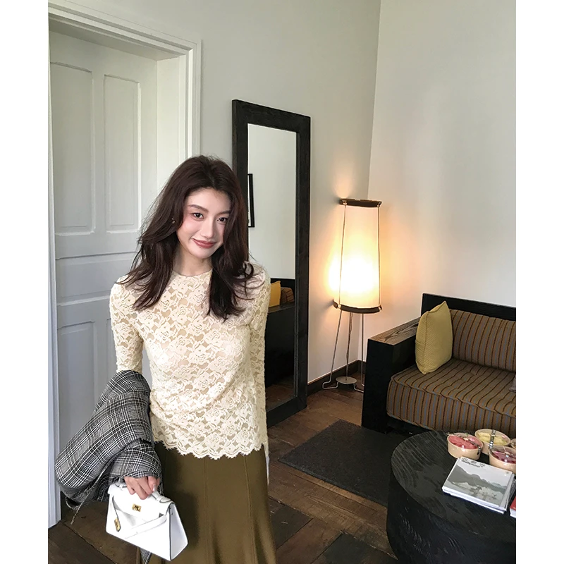 【ALONE SAVOR】 龍喜儿 夜未央 秋季高冷质感蕾丝钩花T恤Z047