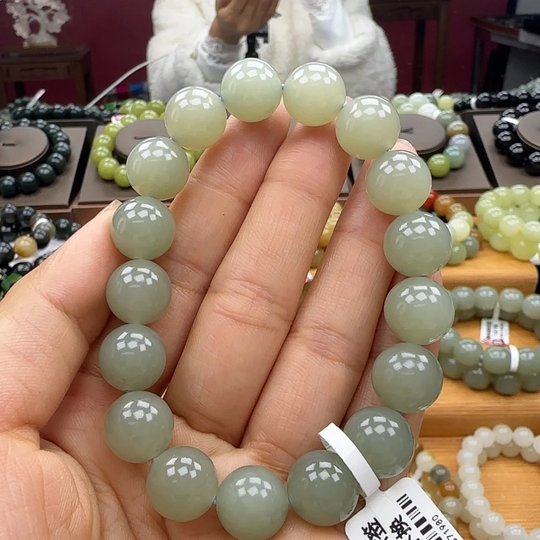 半***乄和田玉未镶嵌手链