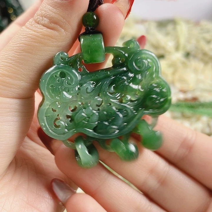 未镶嵌和田玉挂件