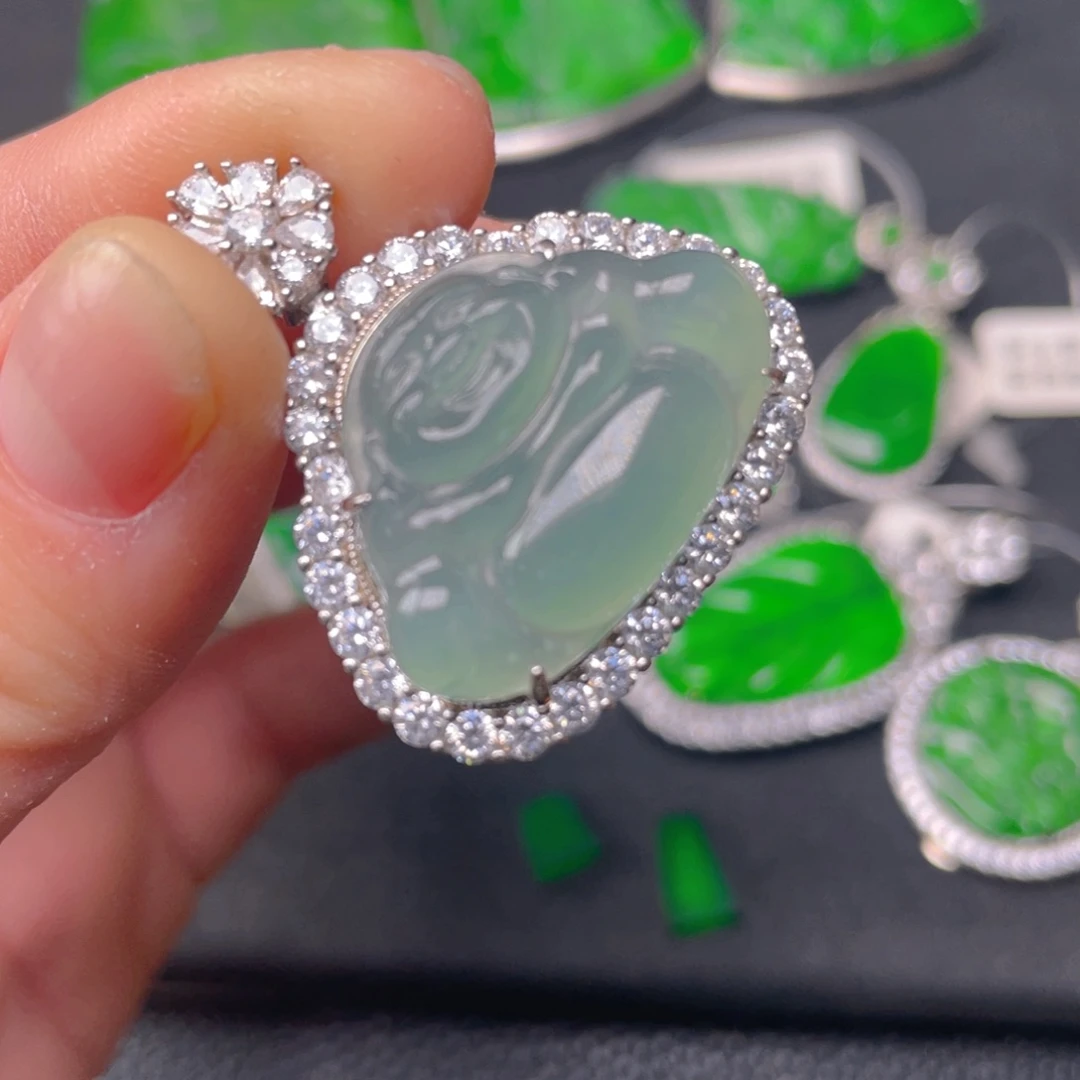 翡翠银S925镶嵌颈饰翡翠